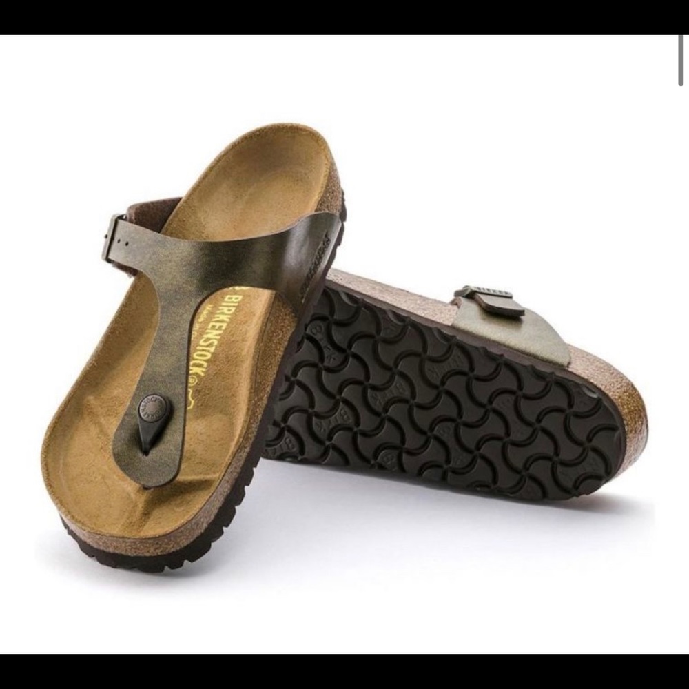 Birkenstock Gizeh Golden Brown Sandals